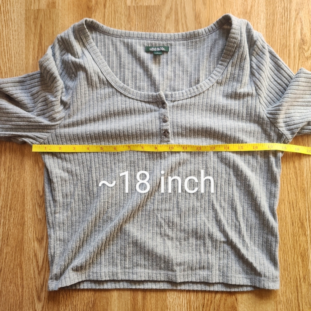 Wild Fable Cropped Long Sleeve - Picture 7 of 8